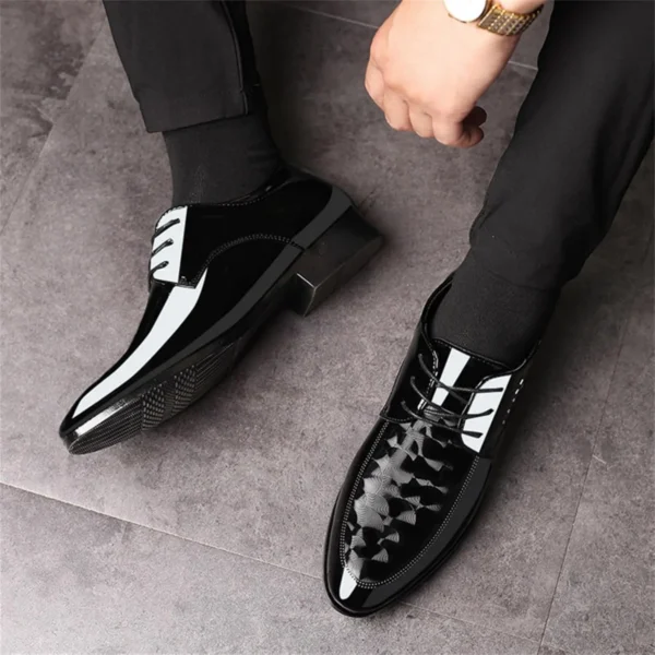526627857 Men's Oxford Shoes Moire PatternFormal Business Dress Shoes Lace up Italy Modern Suit Tuxedo Shoes for Men