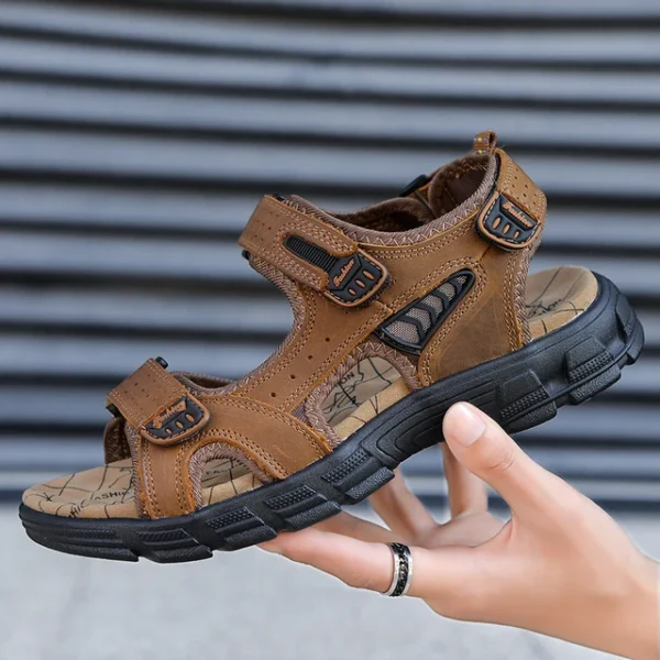 Summer Men's Sandals Outdoor Non-slip Men's Beach Sandals Leather Men's Shoes Fashion Men Sneakers High Quality Casual Flat